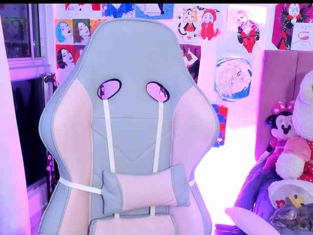 sweetavi webcam