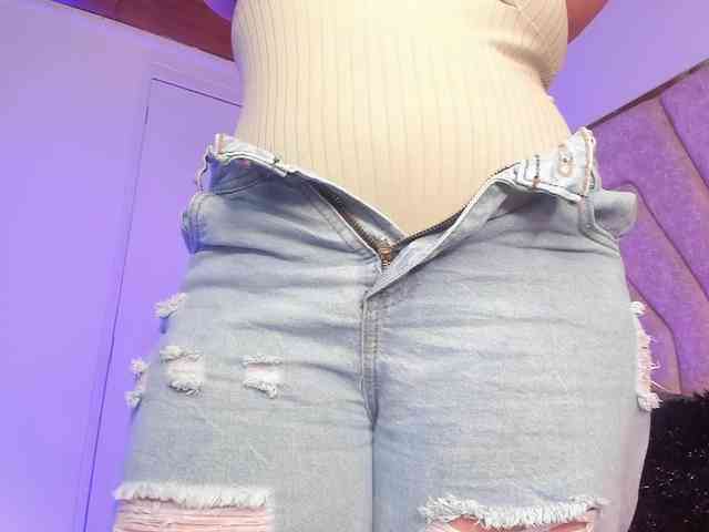 Emajames25 webcam