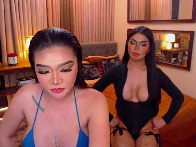 SeductiveDuos02 Live Webcam on BongaCams