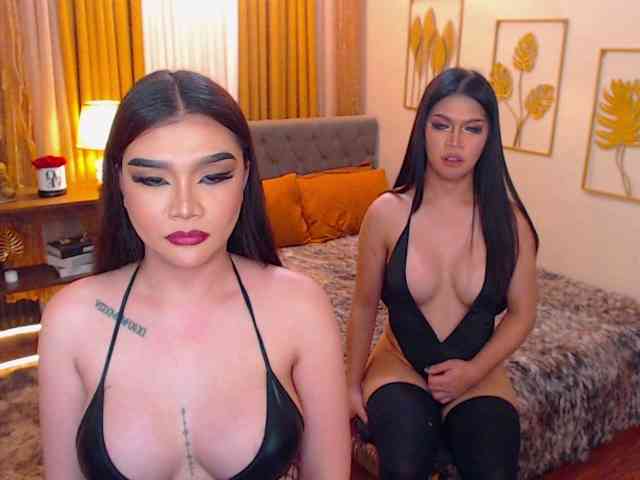SeductiveDuos02 Live Webcam on BongaCams