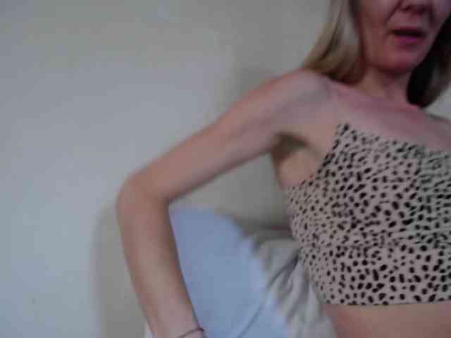 Melody121 webcam