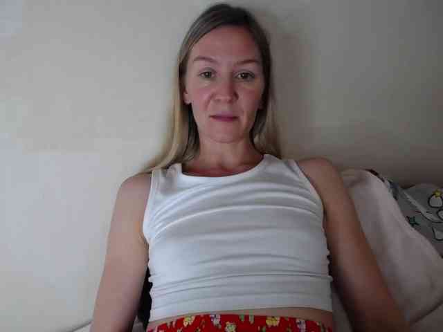 Melody121 webcam