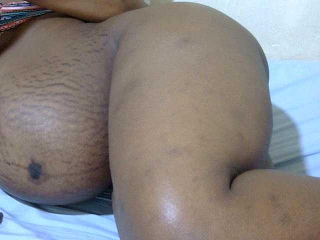 lovely-maya's BongaCams show and profile