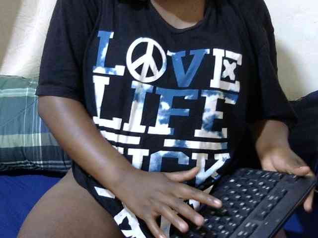 lovely-maya lovely-maya