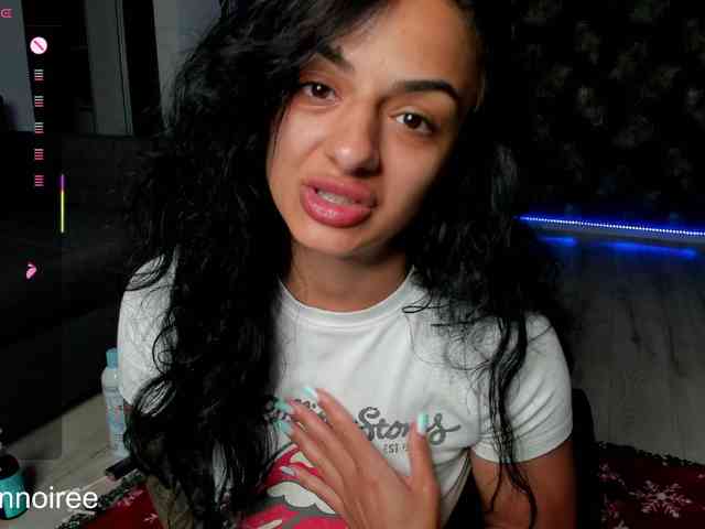 NNNoire webcam