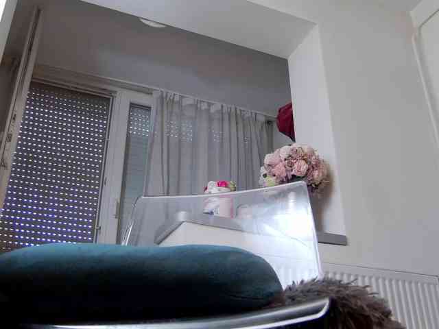 AnnyaRose webcam