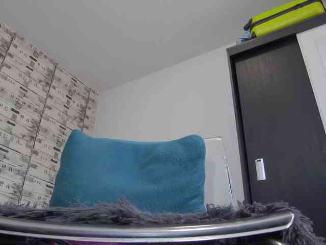 AnnyaRose webcam