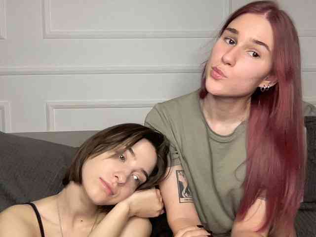 yoursweettreats Live Webcam on BongaCams