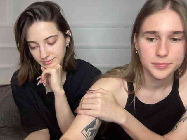 yoursweettreats Live Webcam on BongaCams