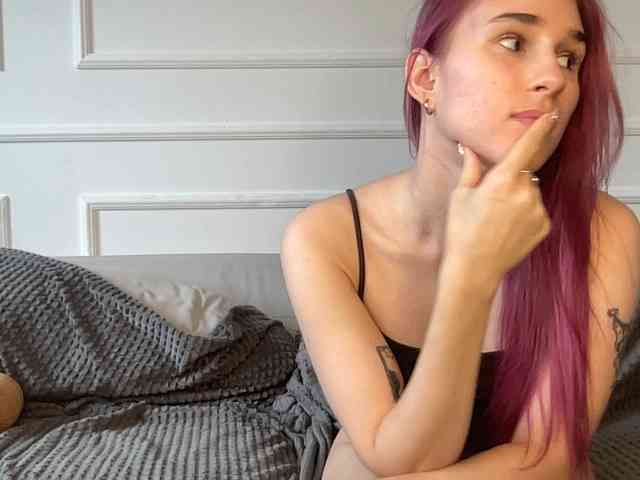 yoursweettreats Live Webcam on BongaCams