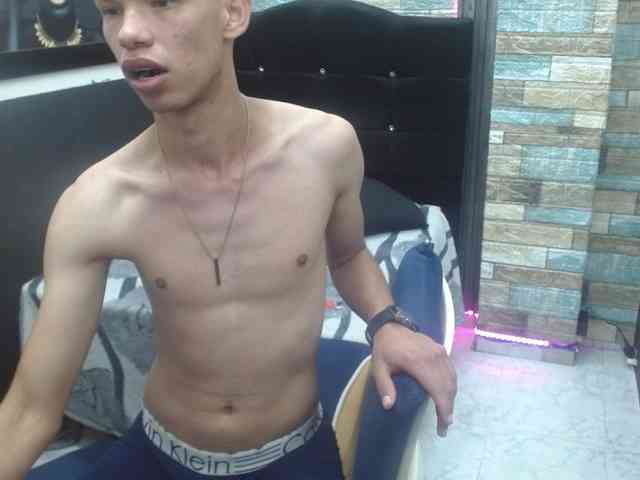 thiago-hot Live Webcam on BongaCams