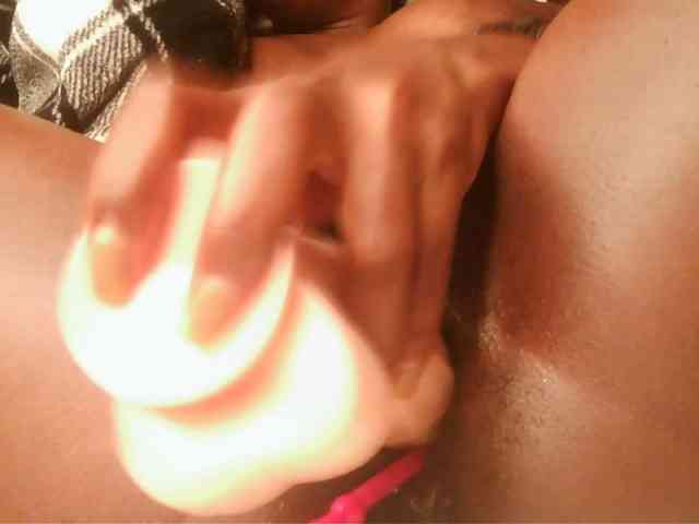 Creamy-234 webcam