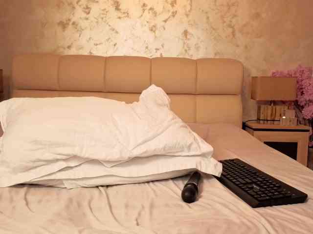 SherrySquirts webcam