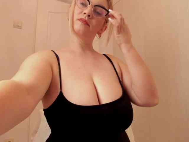 SherrySquirts webcam