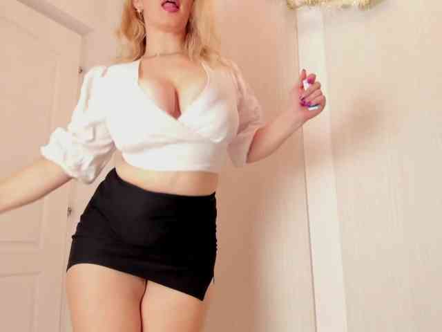 SherrySquirts webcam