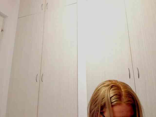 SherrySquirts webcam
