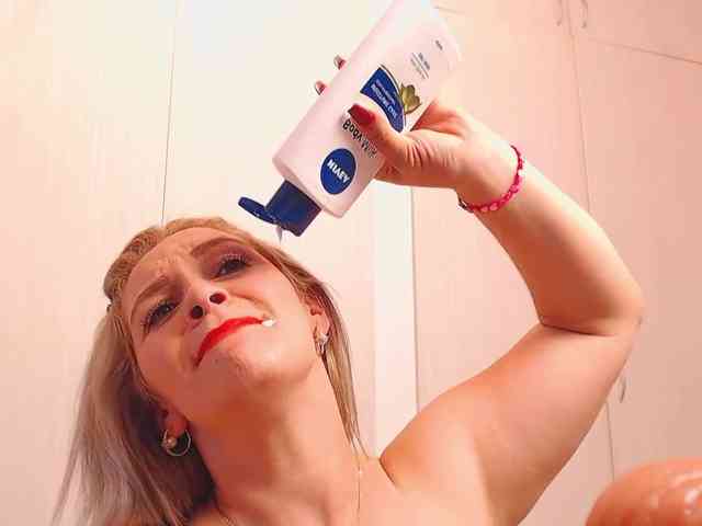 SherrySquirts webcam