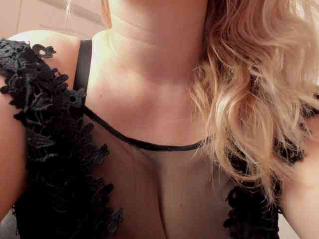 SherrySquirts webcam