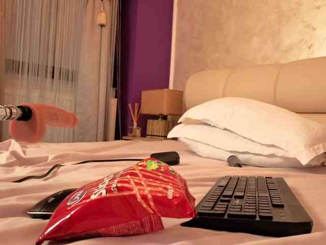 SherrySquirts webcam