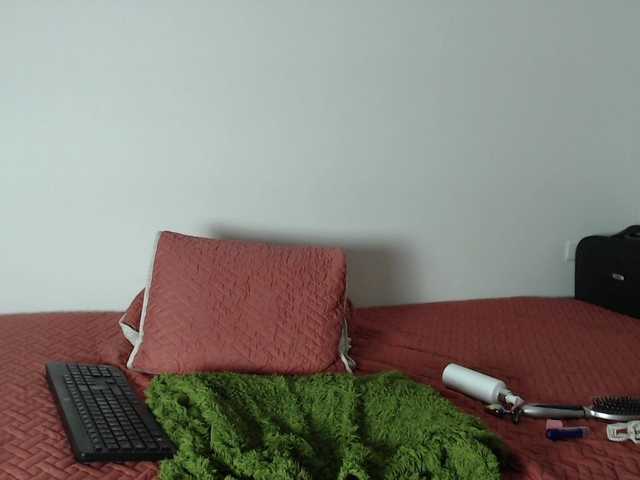 marilyn-beautifullyhairy's BongaCams show and profile