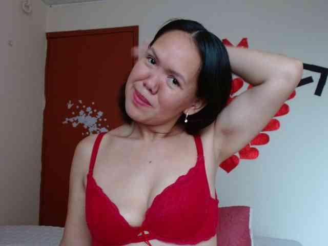 marilyn-beautifullyhairy webcam