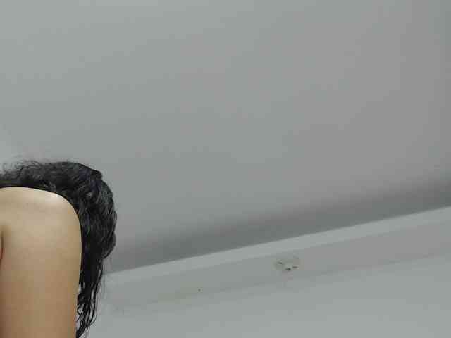 marilyn-beautifullyhairy webcam