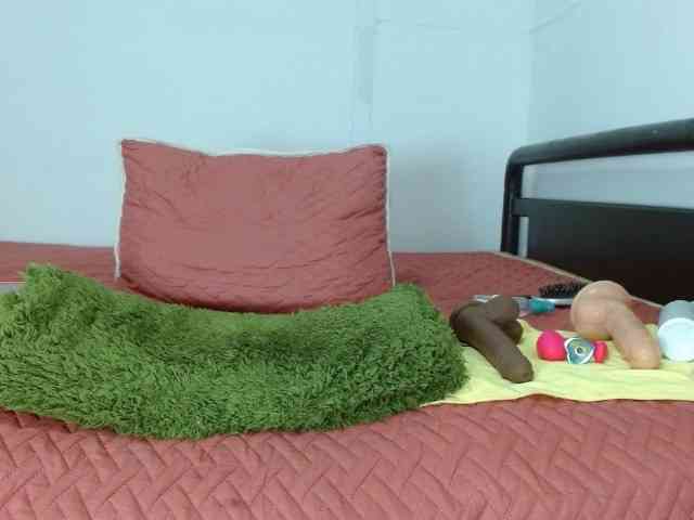 marilyn-beautifullyhairy webcam