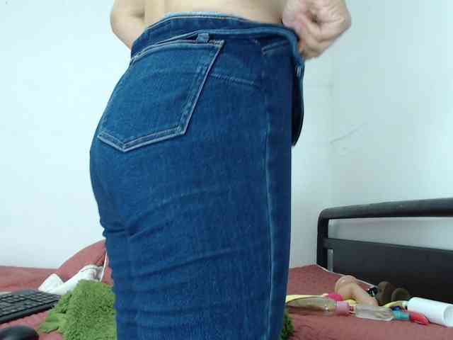 marilyn-beautifullyhairy webcam