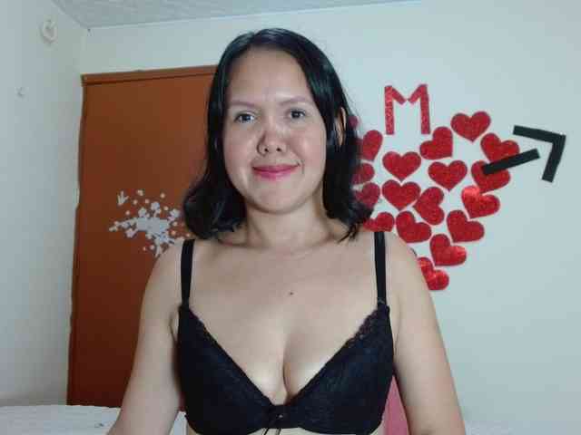 marilyn-beautifullyhairy webcam