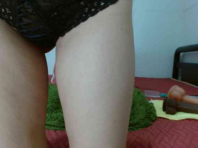 marilyn-beautifullyhairy webcam