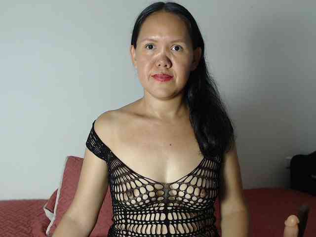 marilyn-beautifullyhairy webcam