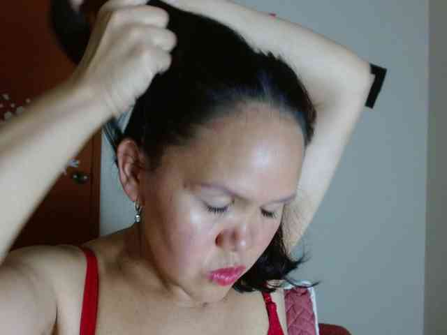 marilyn-beautifullyhairy webcam