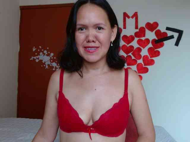 marilyn-beautifullyhairy webcam
