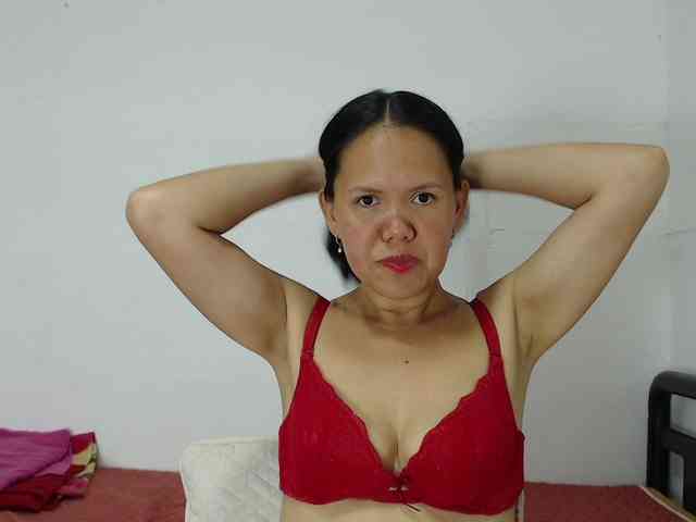 marilyn-beautifullyhairy webcam