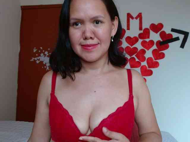 marilyn-beautifullyhairy webcam