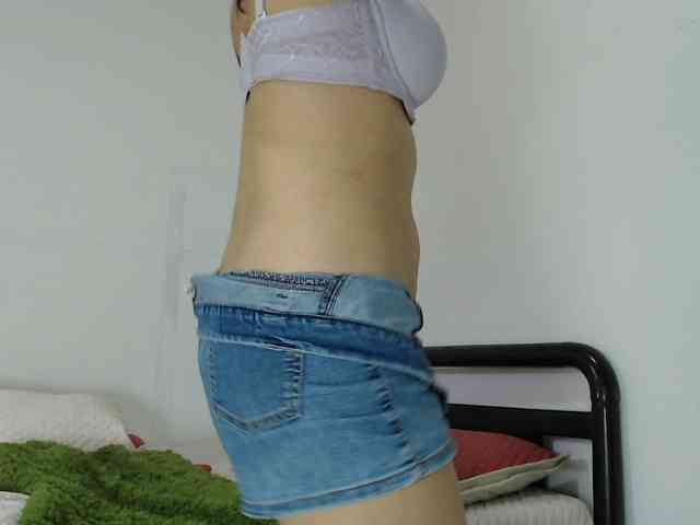 marilyn-beautifullyhairy webcam