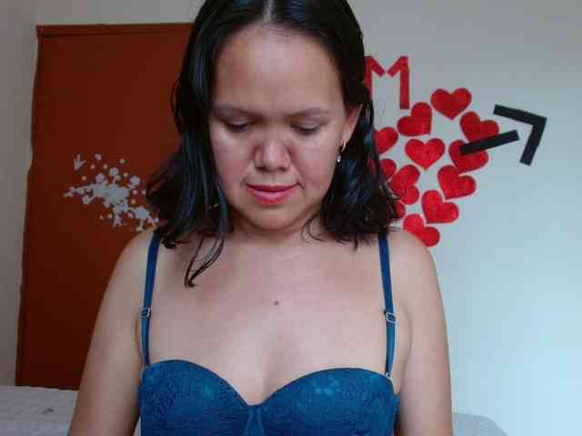 marilyn-beautifullyhairy webcam