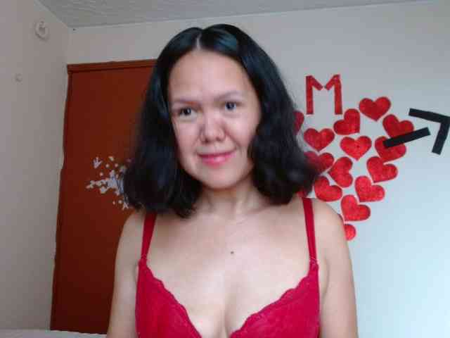 marilyn-beautifullyhairy webcam