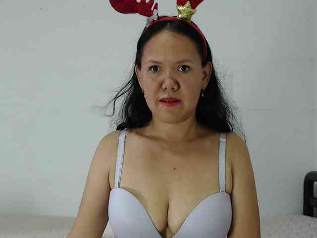 marilyn-beautifullyhairy webcam