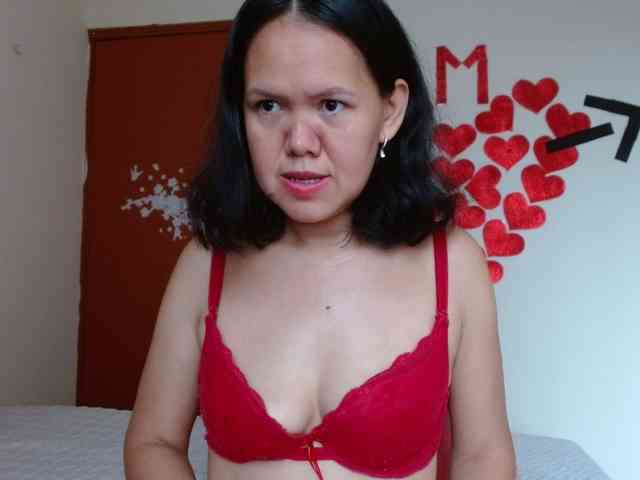 marilyn-beautifullyhairy webcam