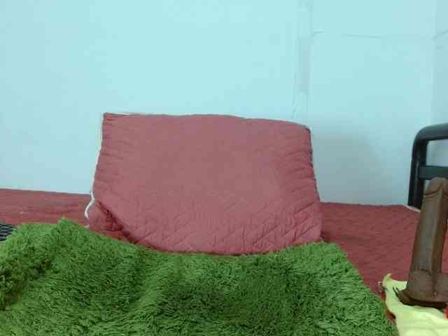 marilyn-beautifullyhairy webcam