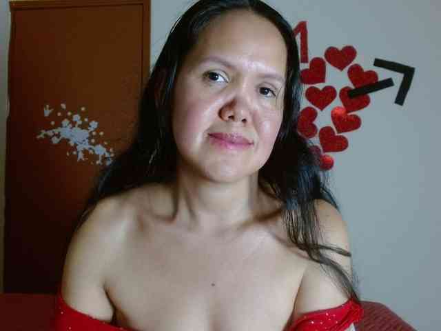 marilyn-beautifullyhairy webcam