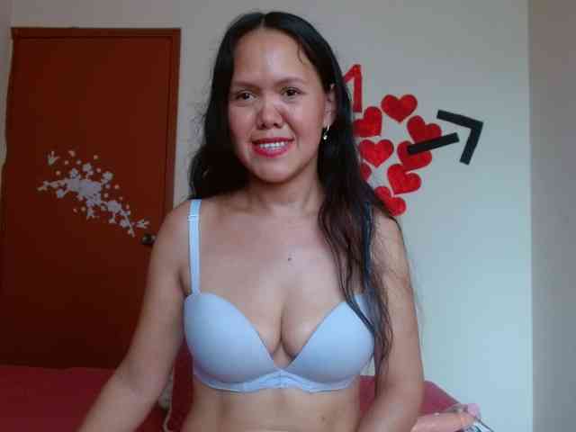 marilyn-beautifullyhairy webcam