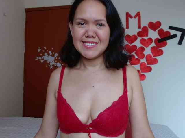 marilyn-beautifullyhairy webcam