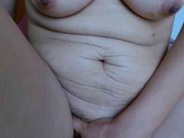 marilyn-beautifullyhairy webcam