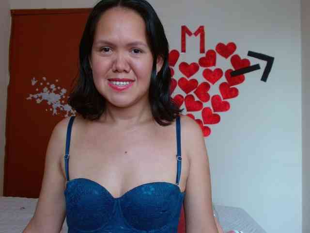 marilyn-beautifullyhairy webcam