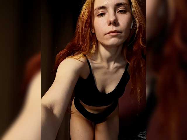 LiShhh's BongaCams show and profile