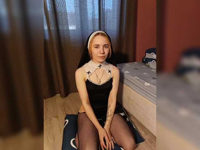 le modèle MissKitsune est en webcam porno dans un show sur le site bongacams, il possède les tags suivants: White/Caucasian,Redhead,Shaved