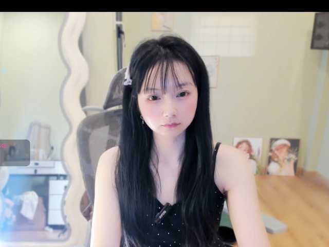 Sari94's BongaCams show and profile