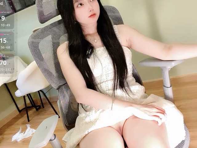 Sari94's BongaCams show and profile